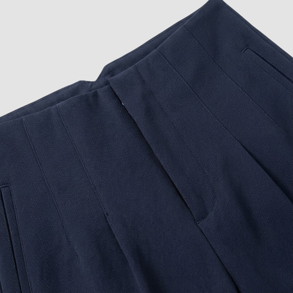 Pantalon femme taille haute slim en coupe crayon longue raffiné